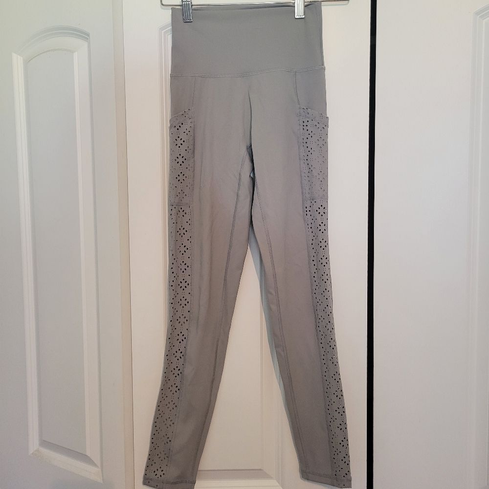 Aerie Chill Play Move Leggings Grey Size Small 🎉
